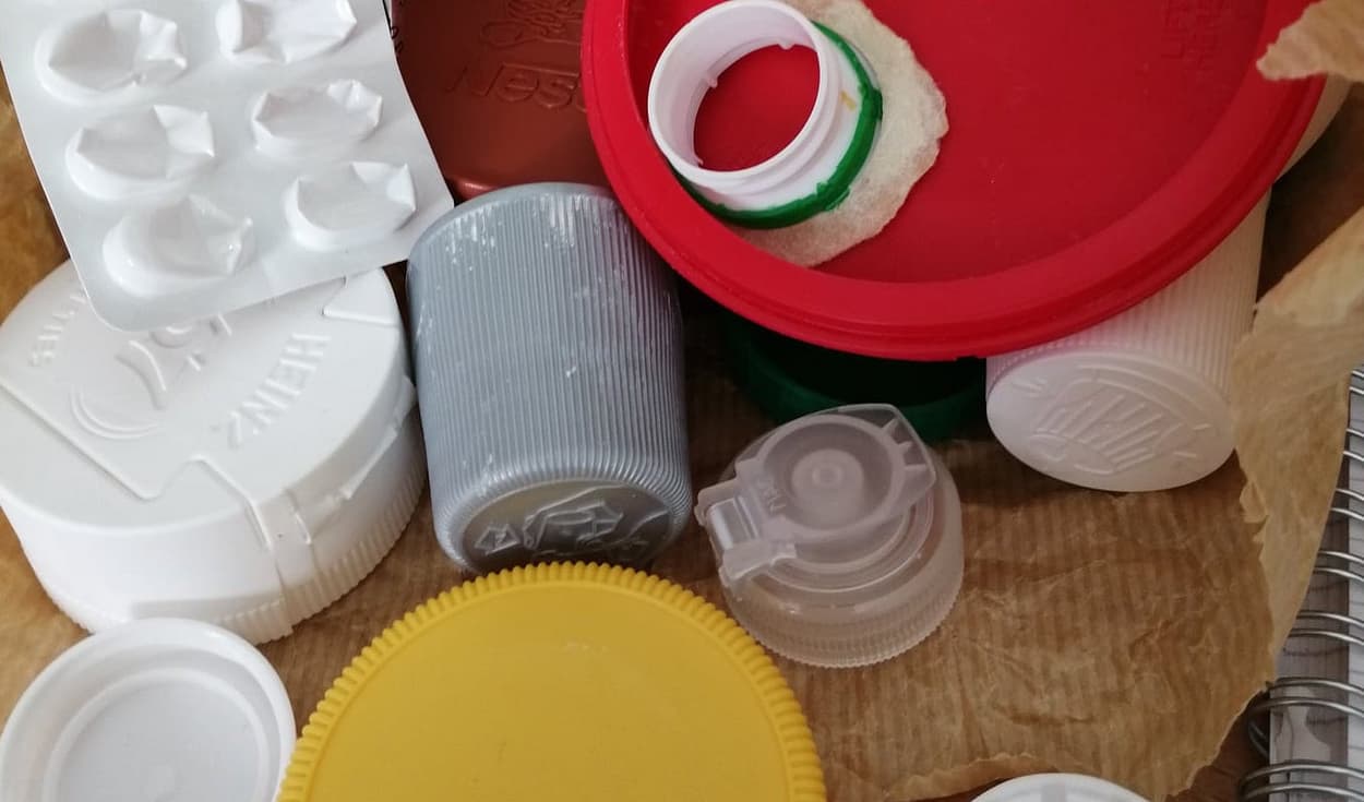 No to other plastic lids